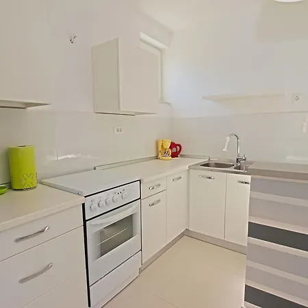 Dario 1104 Apartment *